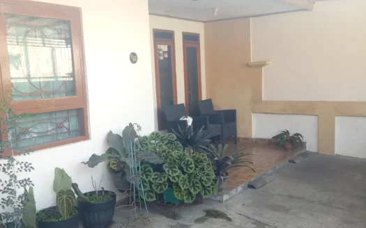 Rumah & Paviliun di Kayu Agung Turangga Buah Batu Bandung