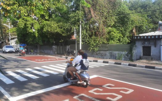 Tanah di Jalan Raya cocok untuk Usaha. Gudang Resto dsb