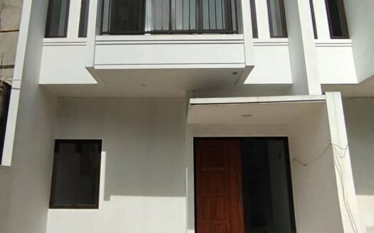 Dijual rumah 2 lantai di leuwinanggung, Depok. (Dibelakang Citragrand).