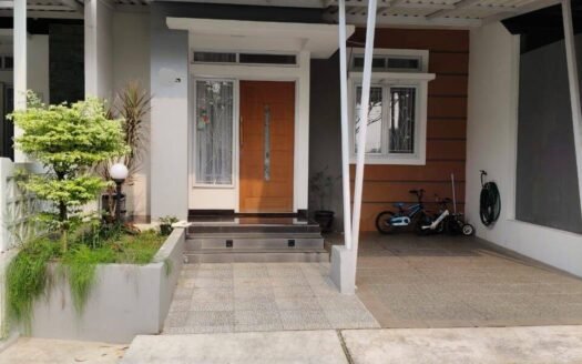 Dijual Cepat Rumah LT 121 Lokasi Strategis di Sawangan Depok
