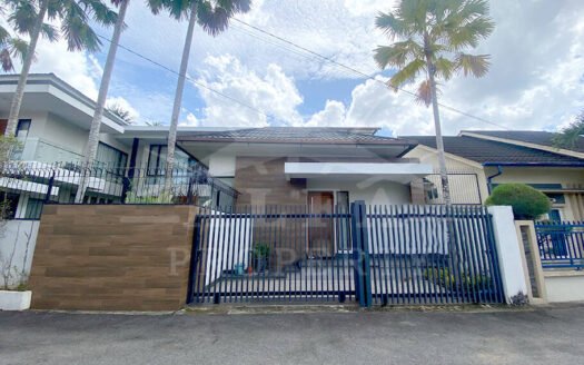 Dijual Rumah Mewah Furnish Parit Haji Husin 2 Pontianak