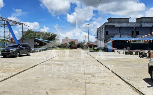 Jual Cepat Lahan Usaha Bonus Rumah Mewah Bonus Furniture