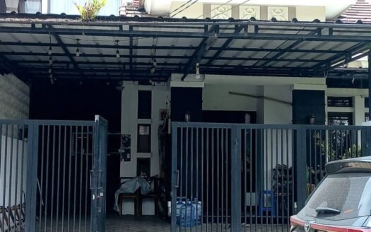 Dijual Rumah 2 Lantai Bebas Banjir di Harapan Indah Cluster Aralia