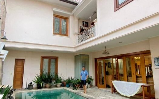 Dijual rumah hook Mewah Bintaro Kolam Renang