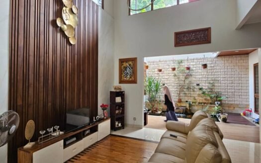 RUMAH MEWAH DI CITRA GRAN CIBUBUR