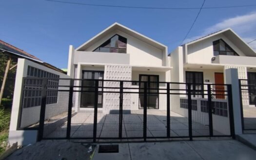RUMAH BARU TAHUN 2025 HARGA MURAH DEKAT KAMPUS UPI CIBIRU HILIR BANDUNG
