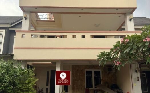 Dijual rumah lantai 2 di metland Transyogi Cibubur.