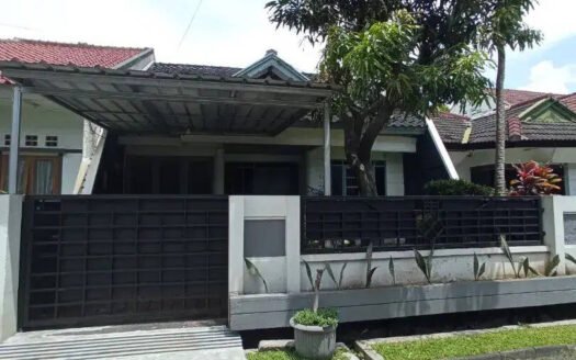 Di sewakan rumah siap huni dan bersih di pasir salam asri bkr buahbatu