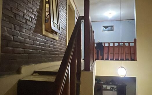 *Dijual murah rumah 2 lantai jl meteor andromeda rancabolang margahayu metro bandung