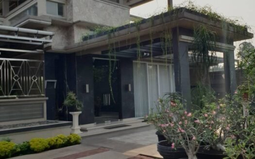 RUMAH MEWAH DIJUAL DI DEKAT BUKIT GOLF CIBUBUR