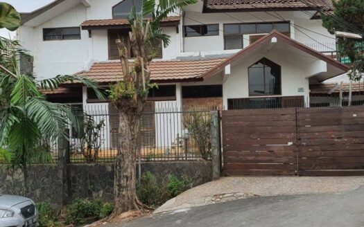 Dijual Rumah di Jl.Tosiga, Kebun Jeruk, Jakarta Barat