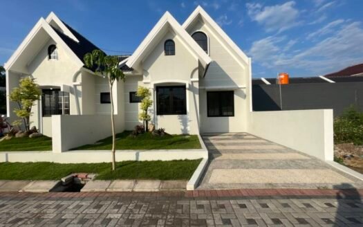 Di Jual Rumah american style di pandaan