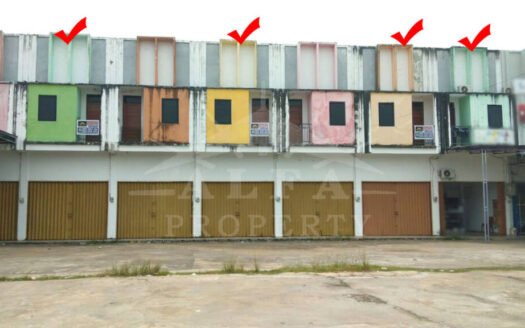 Dijual Ruko Siap Pakai Strategis Halaman Luas