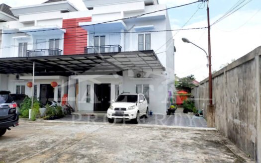 Sewa Rumah Mewah Posisi Hook Siap Huni Sui Raya Dalam Pontianak