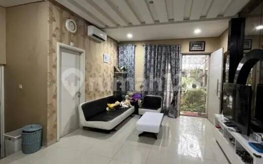 Turun Harga, Dijual Cepat Rumah di Green Lake City Cluster Amerika, West Coast, Tangerang