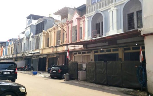 Dijual Cepat Ruko Gandeng di Taman Palem Lestari, Ruko Pelangi, Cengkareng Barat, Cengkareng, Jakarta Barat