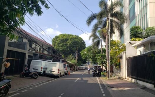 Turun Harga, Dijual Cepat Rumah di Jl.Kramat, Kenari, Kecamatan Senen, Jakarta Pusat