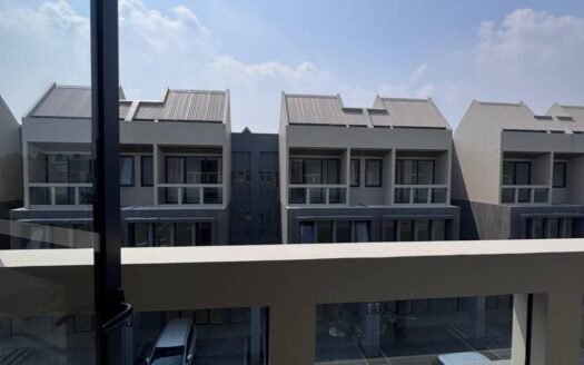 Dijual Ruko Del Rey Jl. Lkr. Botanika Utara, BSD, Tangerang
