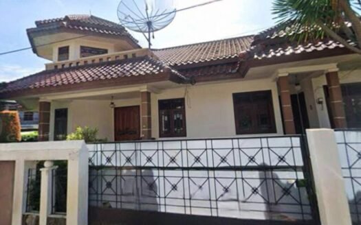Jual Rumah Hoek di Ceger, Cipayung, Jakarta Timur.