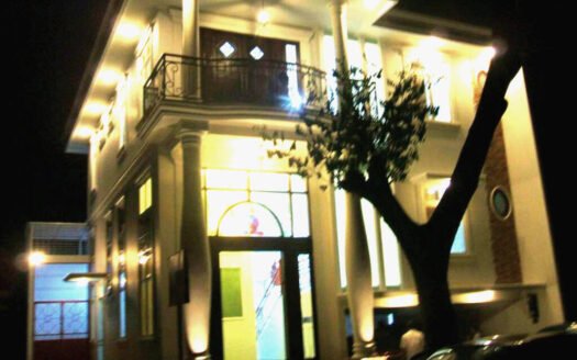 Turun Harga, Dijual Cepat Rumah di Taman Diponegoro, Lippo Karawaci, Tangerang