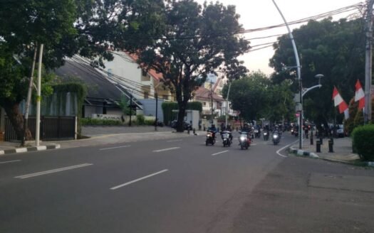 Dijual Rumah Tua di Jl.Wijaya 1, Petogogan, Kecamatan Kebayoran Lama, Jakarta Selatan