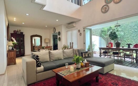 Dijual Rumah di Jl.Tirtayasa, Melawai, Kebayoran baru, Jakarta Selatan