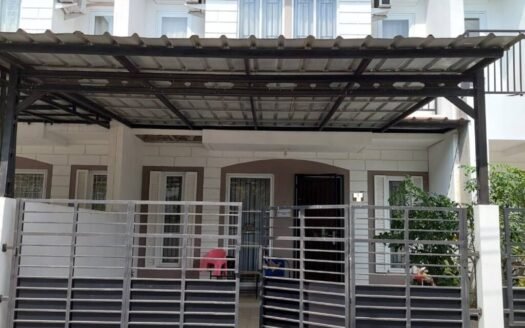 Dijual Rumah dengan Harga Murah di Panjibuwono City dalam Cluster