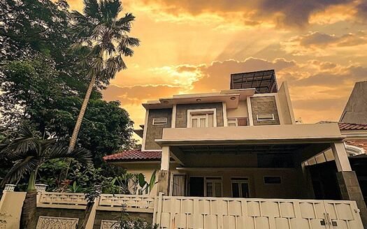 DIJUAL Rumah Hoek 2 Lantai di kawasan premium Citra Gran Cibubur