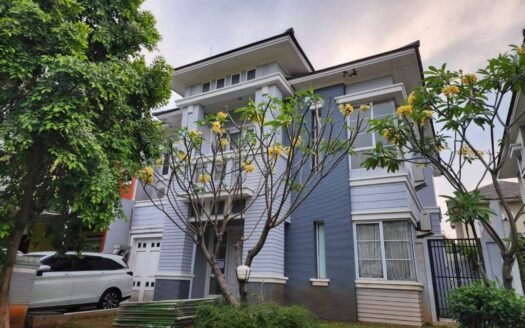 Dijual Rumah Siap Huni Kota Wisata Cibubur, Bogor Cluster Favorit dekat Mall Living World