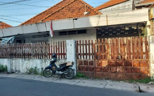 DISEWAKAN : RUMAH VINTAGE HOOK KAWASAN PADAT PENDUDUK