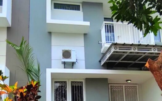 Dijual rumah Raffles Hills full furnish Cibubur