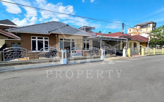 Sewakan Cepat! Rumah 4Kt Sekuriti 24/7 Dekat Sekolah & Kuliner