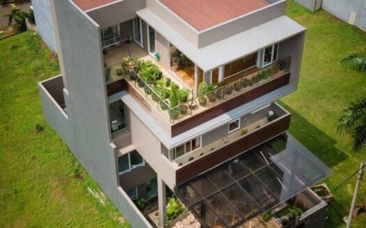 Dijual Rumah di Cluster Amalfi di Jl Raya Telaga Nirwana, Gading Serpong