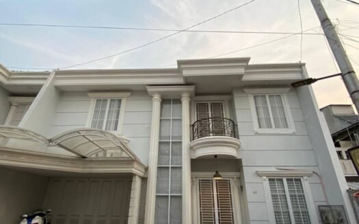 Dijual rumah di perumahan Cipayung