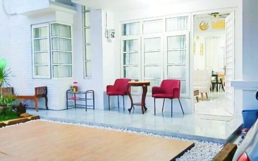 Di Jual Cepat Rumah di Boulevard Cibubur Country