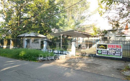 Sewa Cepat Rumah Hook Halaman Luas Cck Kantor, Cafe, Restoran