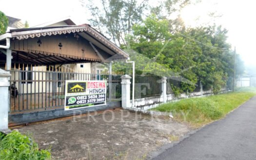 Dijual Ruang Usaha Hook Halaman Luas Cck Kantor Cafe Restoran