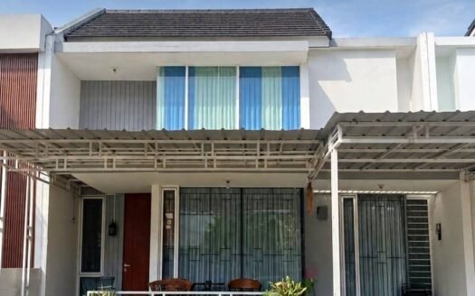 Rumah Siap Huni, Nyaman & Punya Tanah Luas Di Citra Gran Cibubur