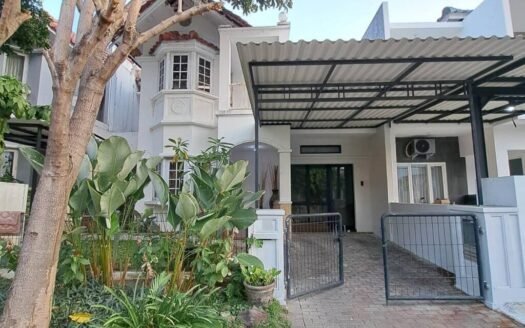 Jual Pakuwon Indah Villa Valensia Dekat Pakuwon Mall, Surabaya Barat